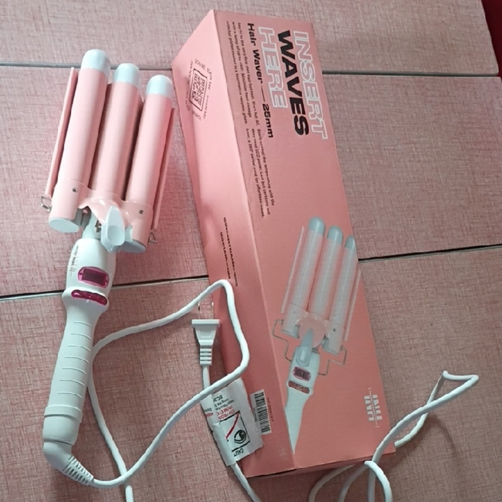 Pink Triple Barrel Wave Curling Iron - Insert Waves
